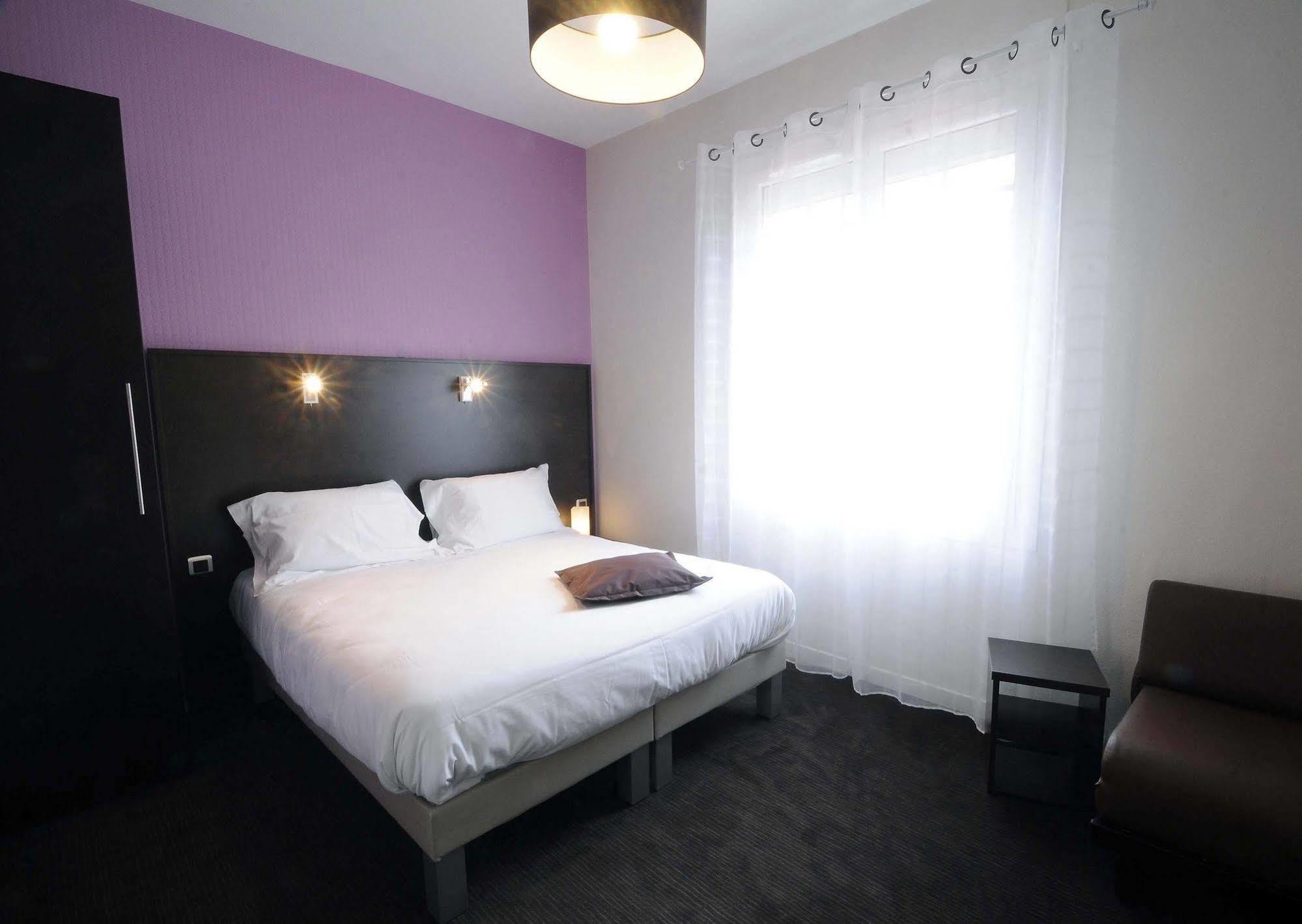Hotel La Pergola D'arcachon 2*